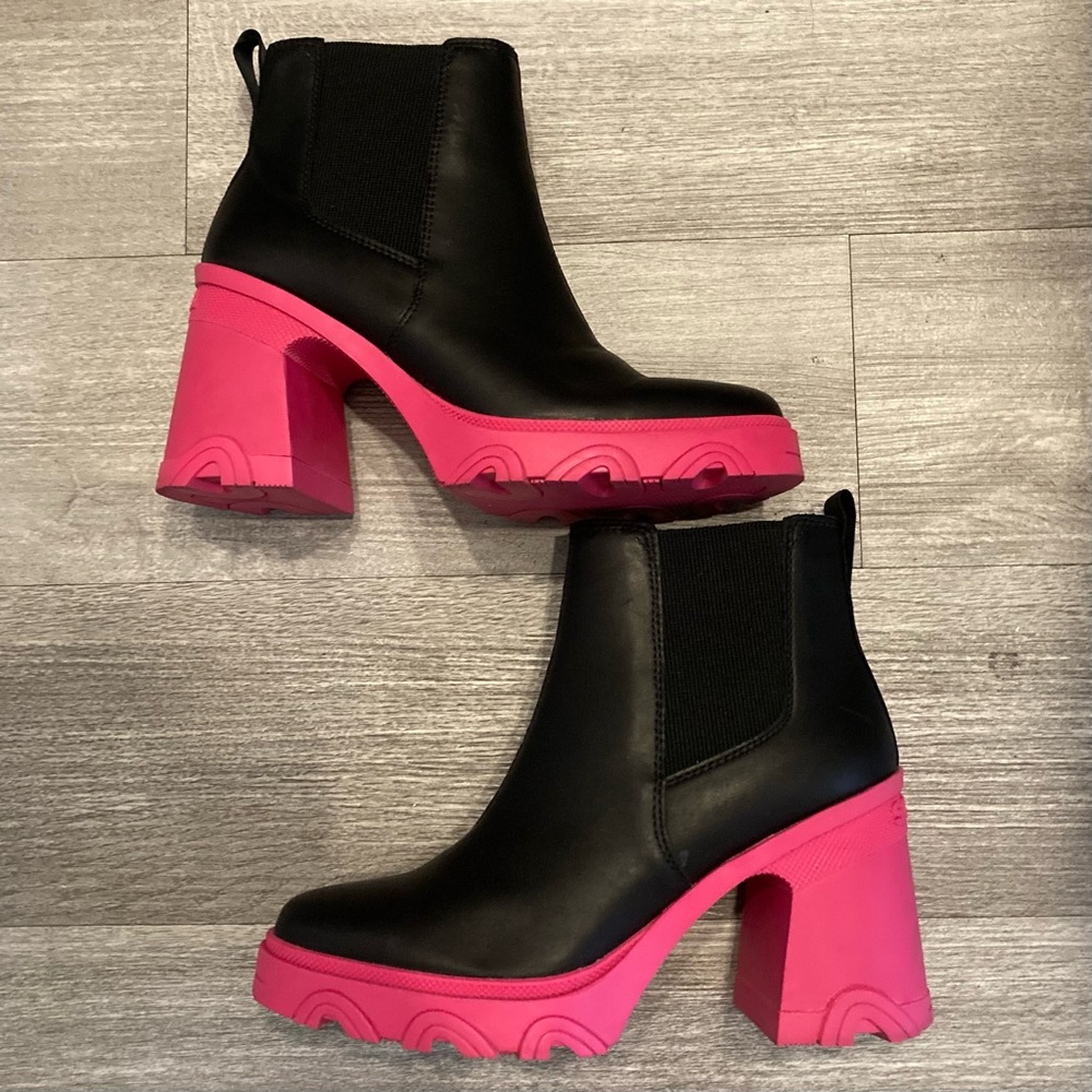 SOREL Brex Waterproof Chelsea Boot (NIB)